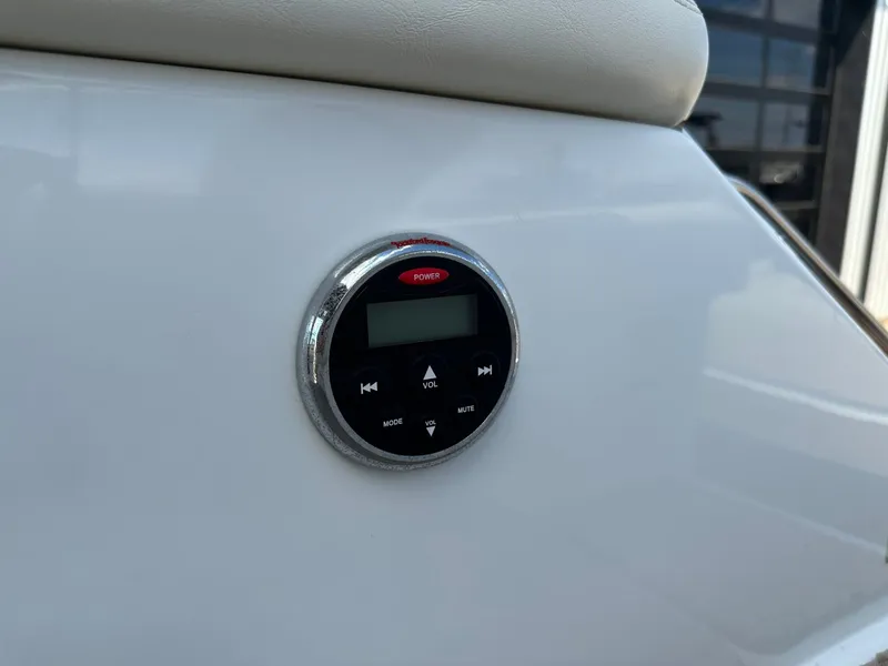 Slide: The Image of Cobalt A25 2014 - 24