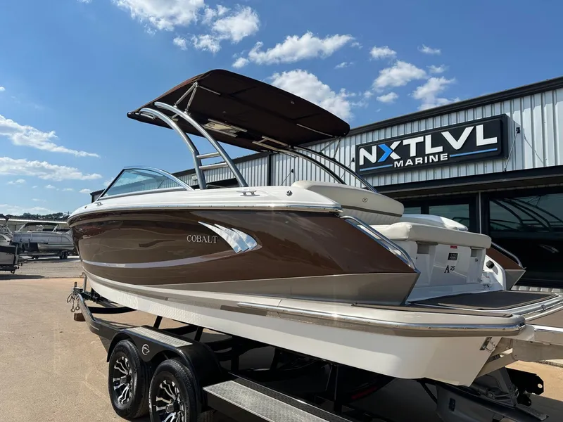 Slide: The Image of Cobalt A25 2014 - 3