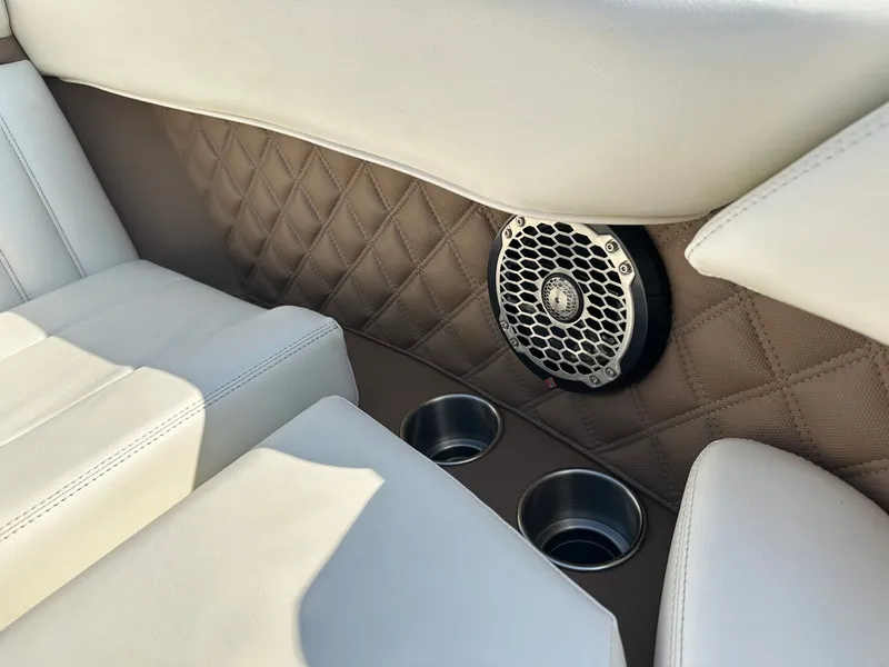 Slide: The Image of Cobalt A25 2014 - 45