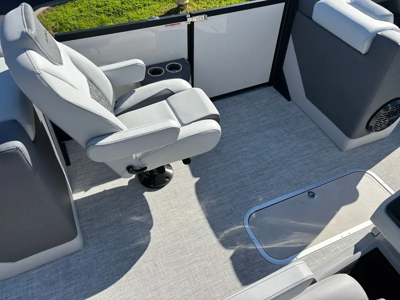 Slide: The Image of Alera M23Q 2026 - 18