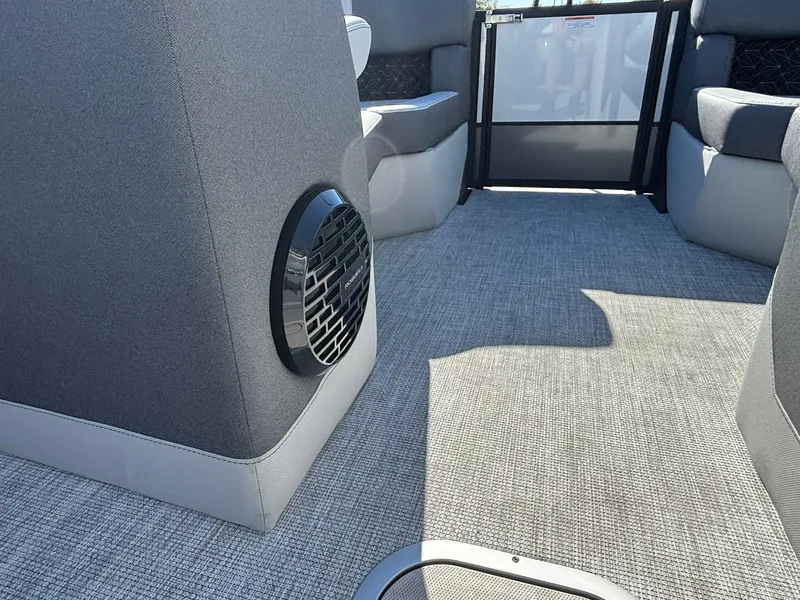 Slide: The Image of Alera M23Q 2026 - 24