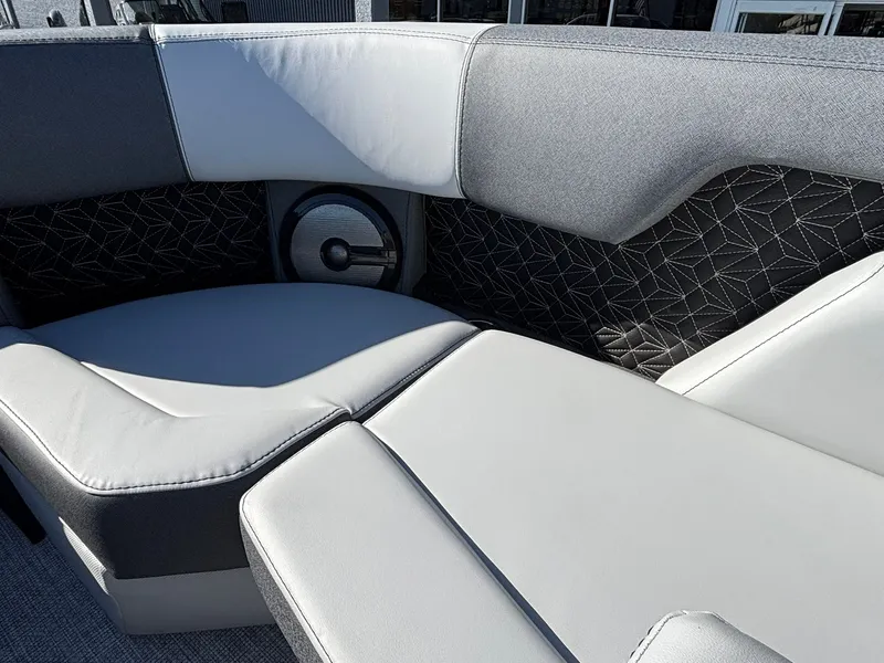 Slide: The Image of Alera M23Q 2026 - 26