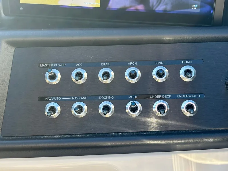 Slide: The Image of Alera M23L 2026 - 15