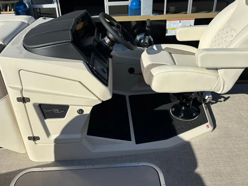 Slide: The Image of Alera M23L 2026 - 19