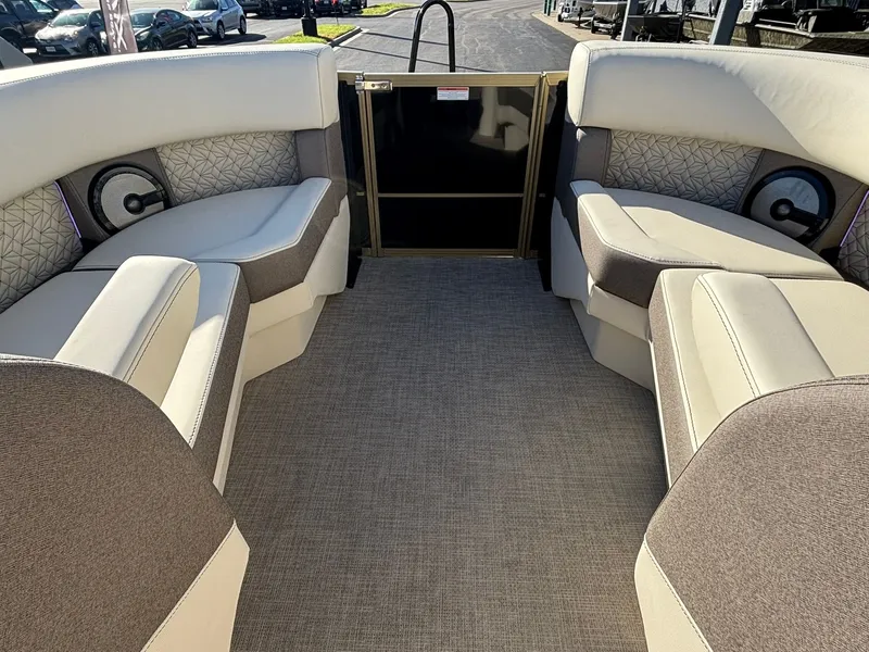 Slide: The Image of Alera M23L 2026 - 22