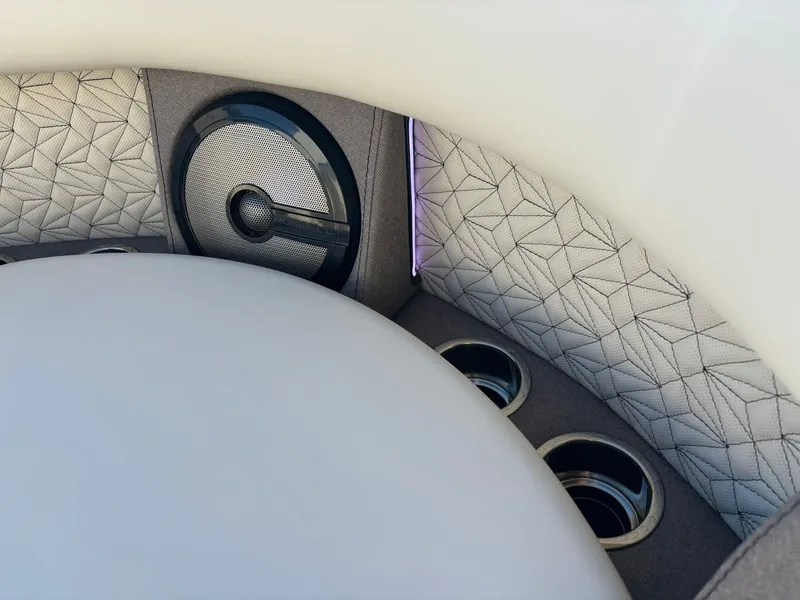 Slide: The Image of Alera M23L 2026 - 25