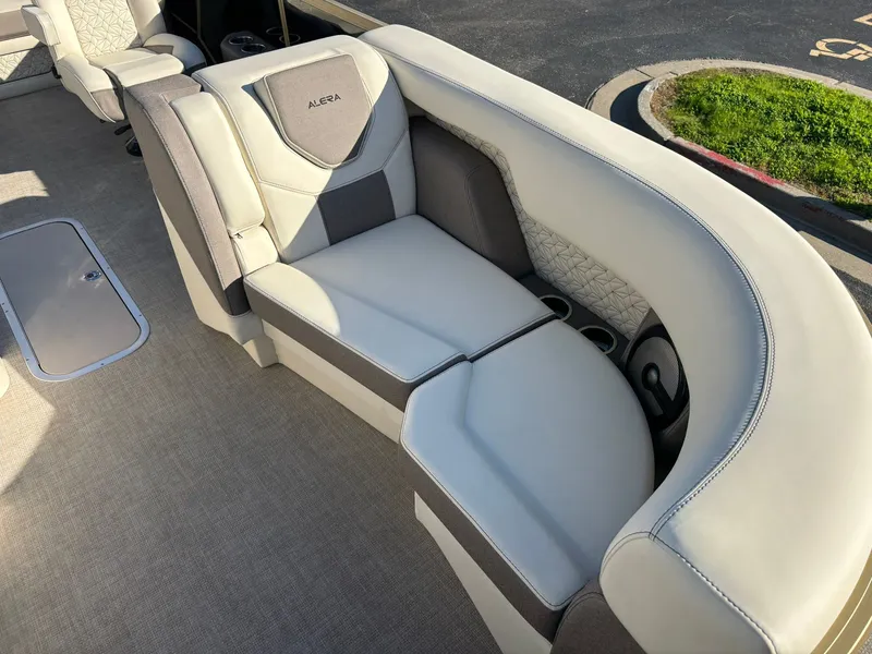 Slide: The Image of Alera M23L 2026 - 29