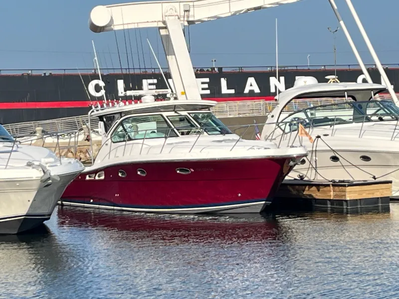 Slide: The Image of Tiara 3600 Open 2006 - 4