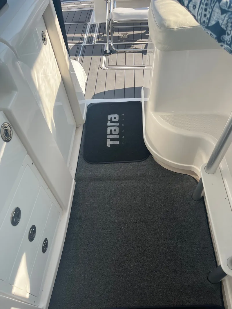 Slide: The Image of Tiara 3600 Open 2006 - 43