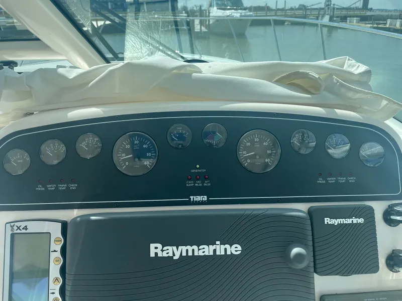 Slide: The Image of Tiara 3600 Open 2006 - 70