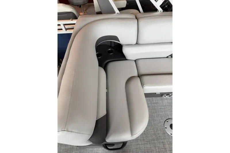 Slide: The Image of Luxurious seating on 2026 Sun Tracker SportFish 22 XP3 pontoon boat. - 9