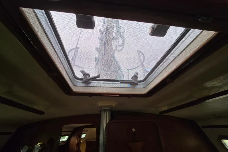 Slide: The Image of Island Packet 420 2001 - 55