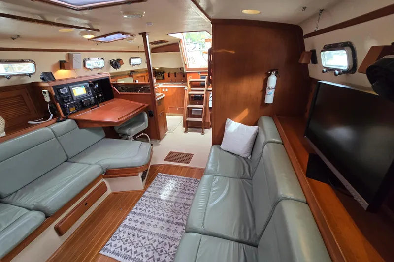 Slide: The Image of Island Packet 420 2001 - 68