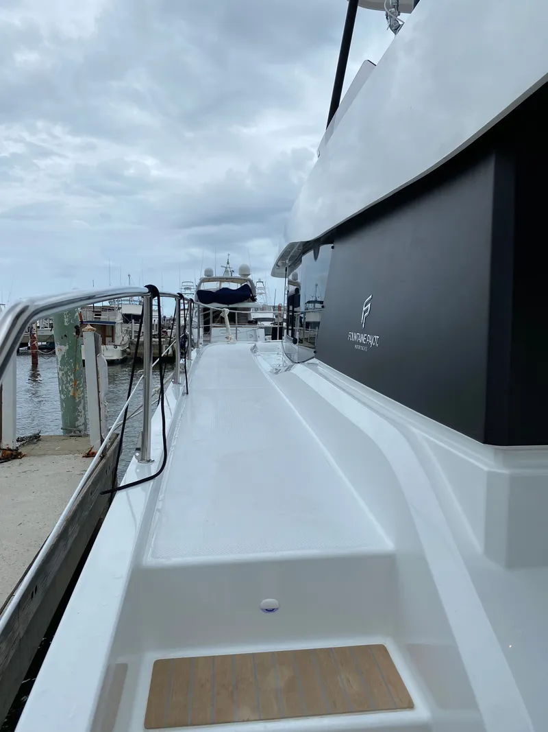 Slide: The Image of Fountaine Pajot MY 6 2022 - 10