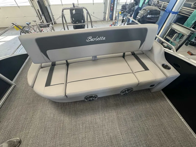 Slide: The Image of Barletta ARIA 22UC 2026 boat seat with speakers. - 10