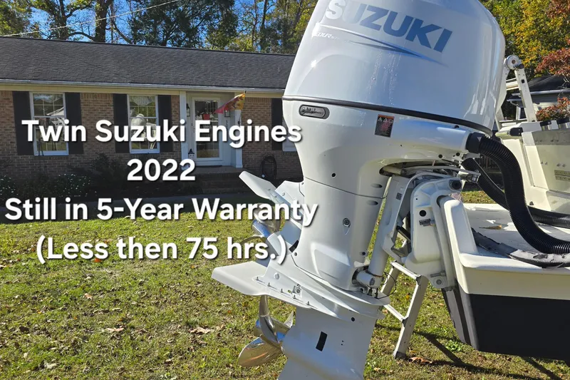 Slide: The Image of 1990 Hydra-Sports 2500WA with twin 2022 Suzuki engines, under 75 hours, warranty included. - 4