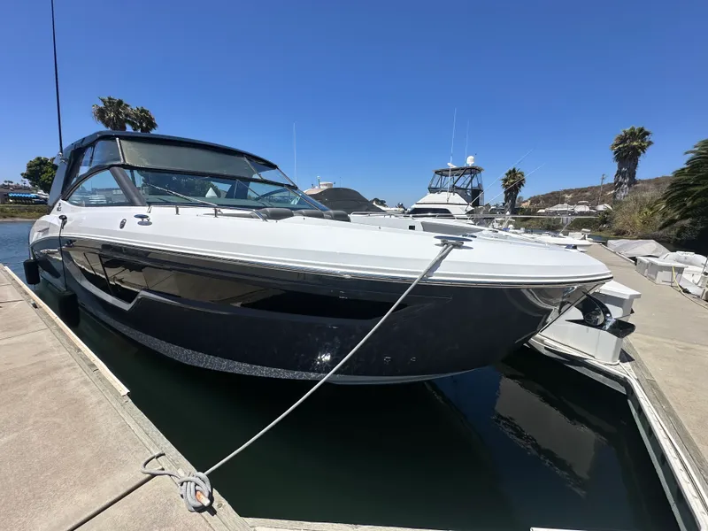 Slide: The Image of Cruisers 38 GLS 2021 - 55