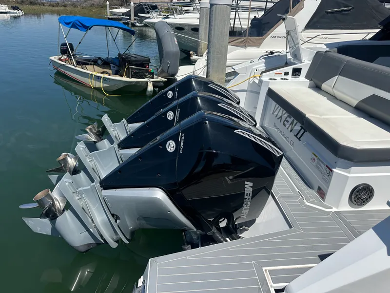 Slide: The Image of Cruisers 38 GLS 2021 - 27