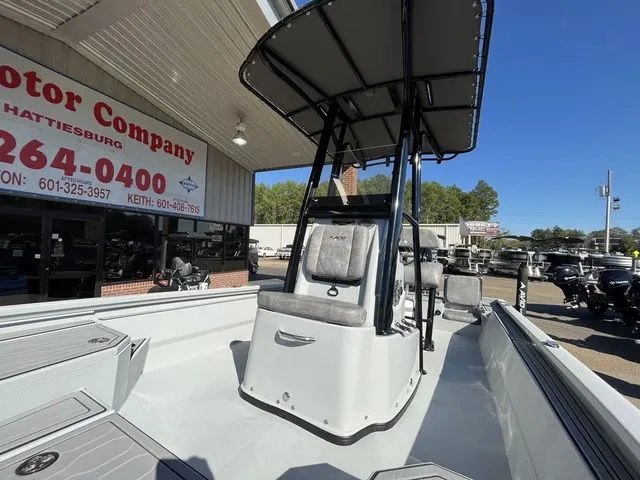 Slide: The Image of Avid 23 Mag 2024 - 12