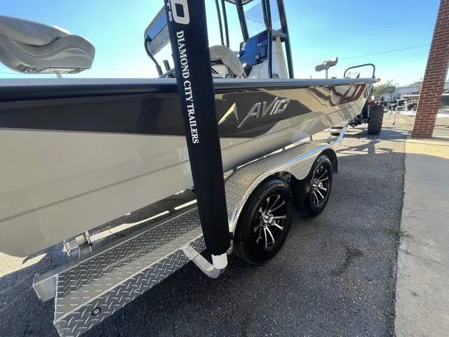 Slide: The Image of Avid 23 Mag 2024 - 15