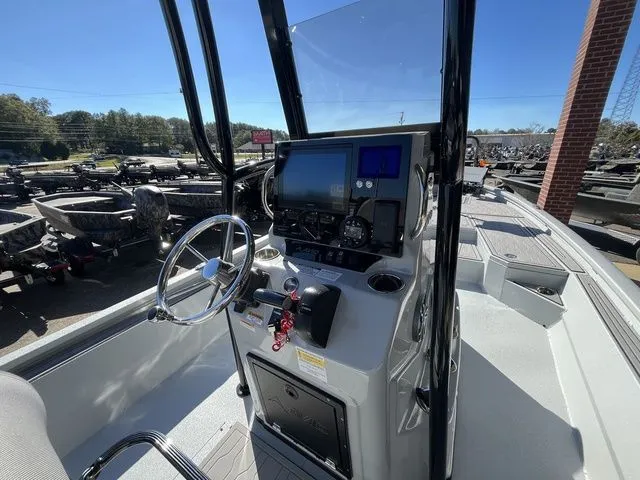 Slide: The Image of Avid 23 Mag 2024 - 24