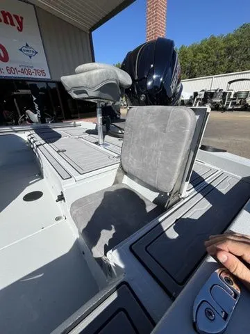 Slide: The Image of Avid 23 Mag 2024 - 5