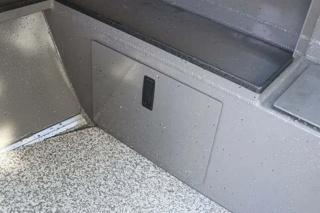 Slide: The Image of Alumaweld Stryker 220 2026 - 26