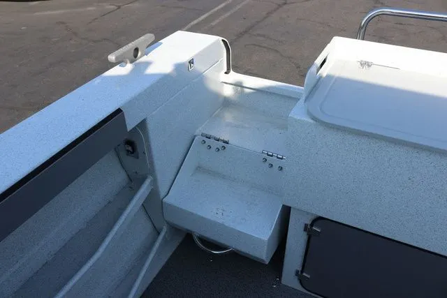 Slide: The Image of Kingfisher Escape 2425 HT 2026 - 33