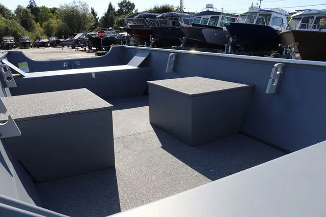 Slide: The Image of Smoker Craft Alaskan TL SS DLX 2024 - 8