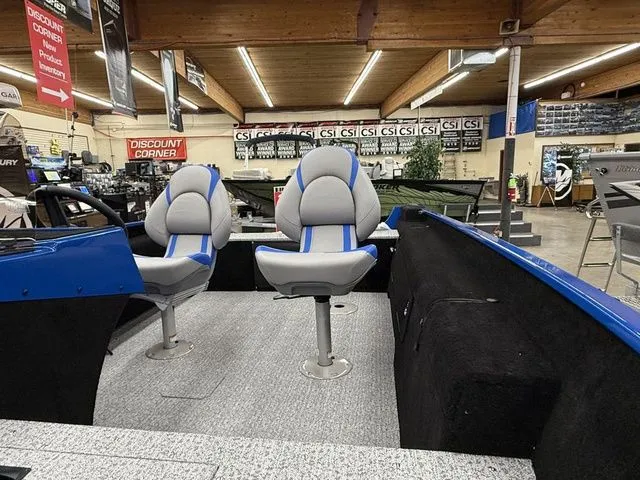 Slide: The Image of Smoker Craft Lazer 161 2026 - 8