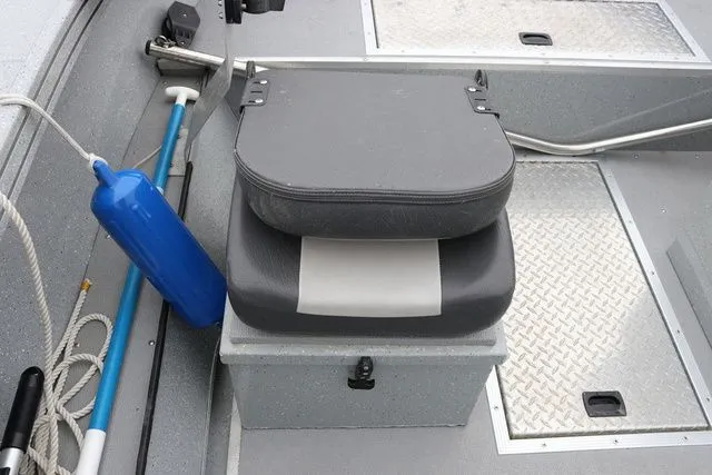 Slide: The Image of Smoker Craft Pro Vee Sportsman CC 18' 2021 - 21