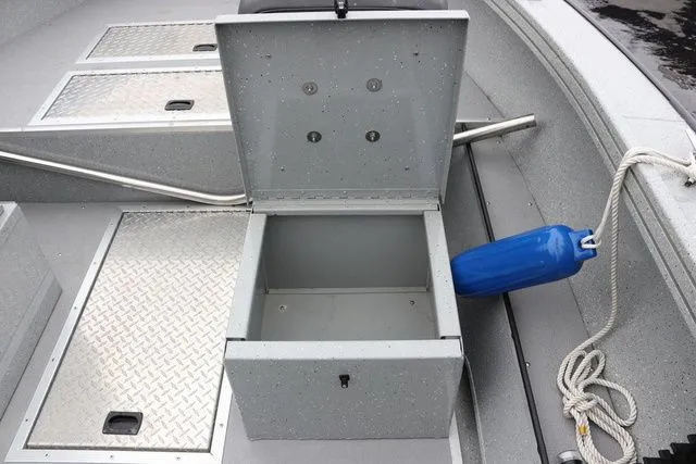 Slide: The Image of Smoker Craft Pro Vee Sportsman CC 18' 2021 - 22