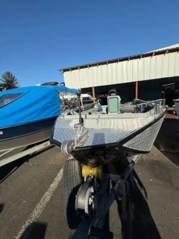 Slide: The Image of Smoker Craft Pro Vee Sportsman CC 18' 2021 - 3