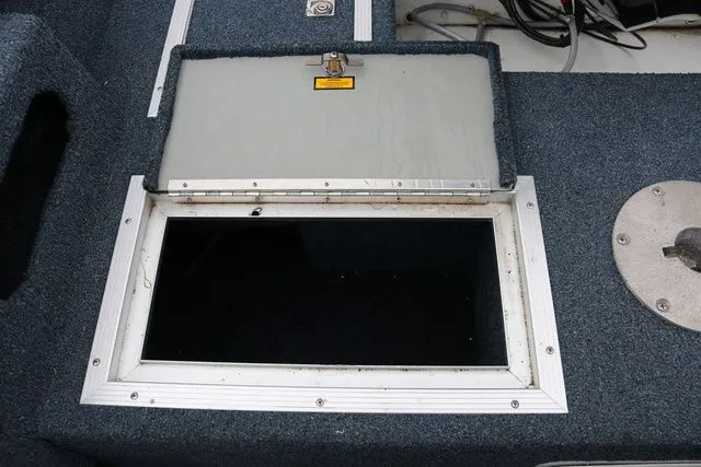 Slide: The Image of Starcraft Superfisherman 190 19' 1994 - 13