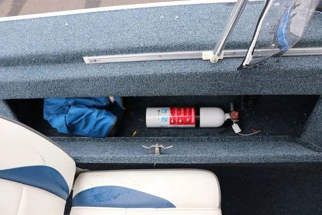 Slide: The Image of Starcraft Superfisherman 190 19' 1994 - 15