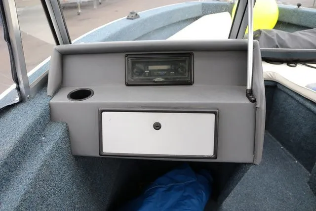 Slide: The Image of Starcraft Superfisherman 190 19' 1994 - 9