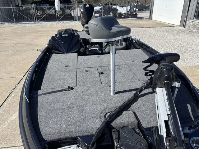 Slide: The Image of Bass Cat Puma STS 2025 - 10