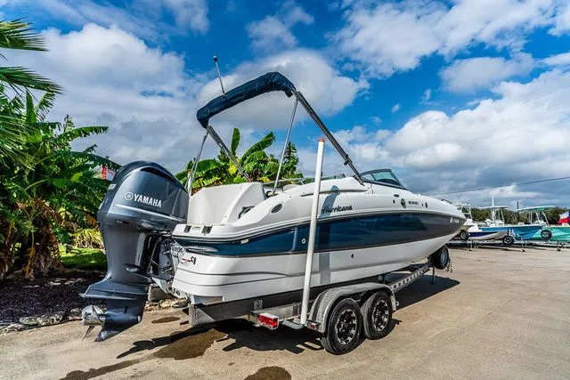 Slide: The Image of Hurricane SunDeck 2400 2017 - 3