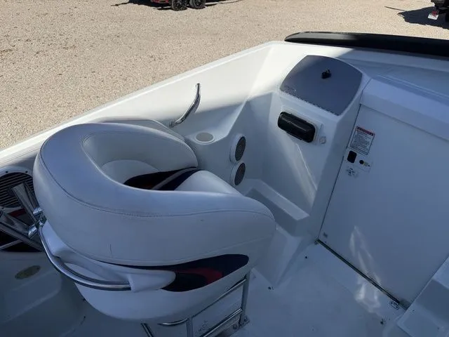 Slide: The Image of Baja 23 Outlaw 2006 - 10