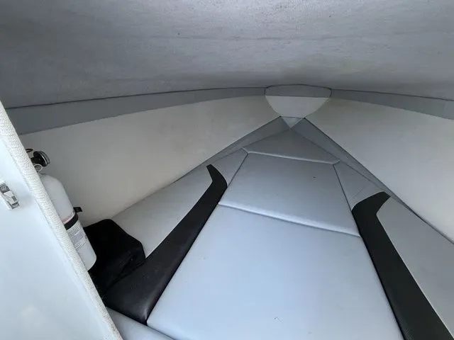 Slide: The Image of Baja 23 Outlaw 2006 - 12