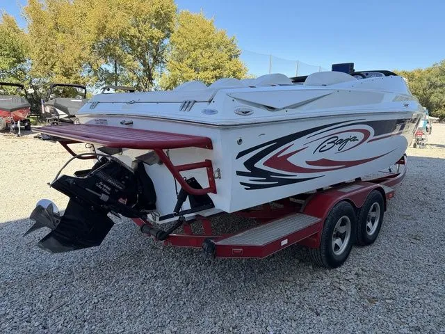 Slide: The Image of Baja 23 Outlaw 2006 - 4