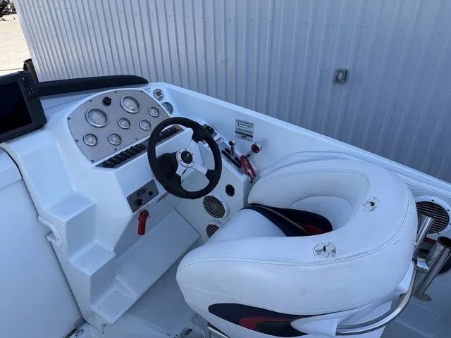 Slide: The Image of Baja 23 Outlaw 2006 - 8