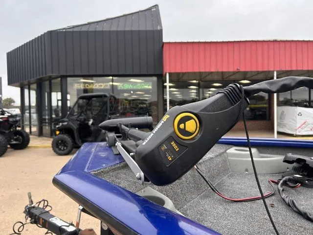 Slide: The Image of Tracker Pro Team 175 TF 2017 - 11