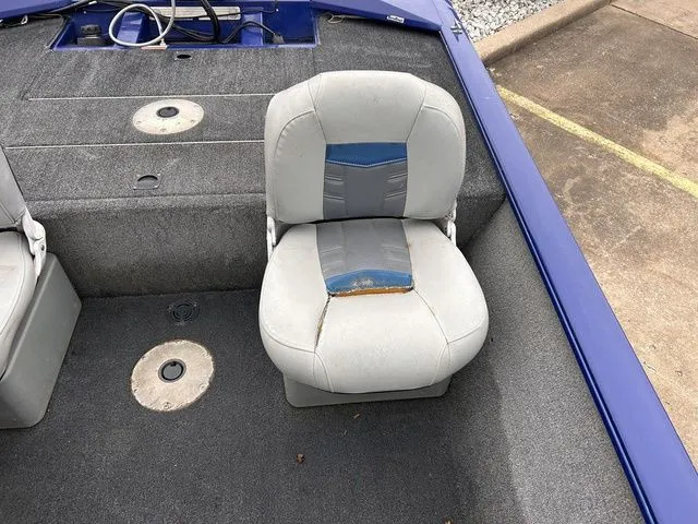 Slide: The Image of Tracker Pro Team 175 TF 2017 - 14