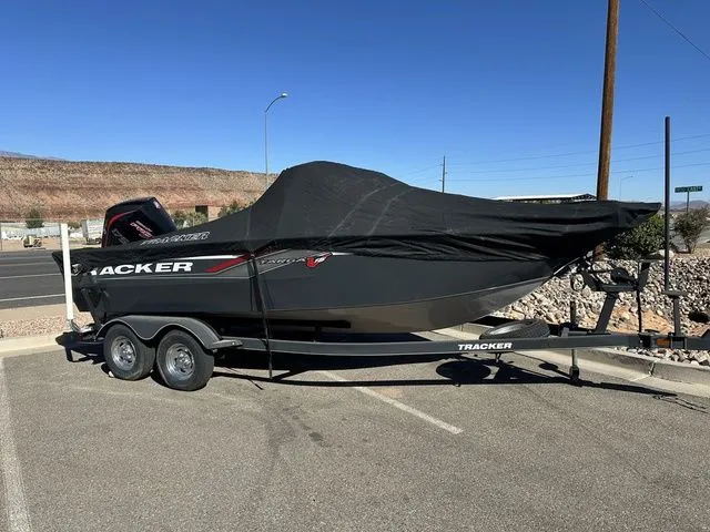 Slide: The Image of Tracker Targa V-18 Combo 2019 - 13