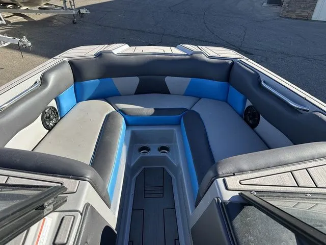 Slide: The Image of Moomba Max 2022 - 8