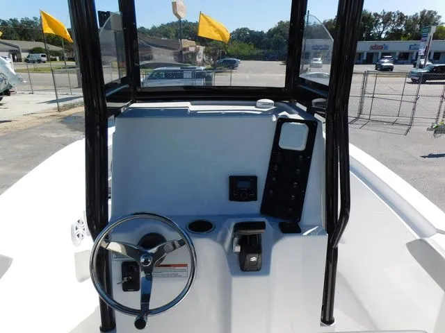 Slide: The Image of Polar 220 CC 2024 - 7