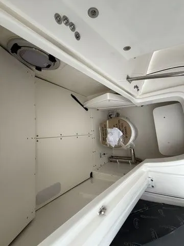 Slide: The Image of Robalo R232 Explorer 2026 - 13