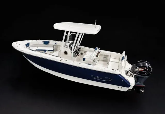 Slide: The Image of Robalo R232 Explorer 2026 - 16