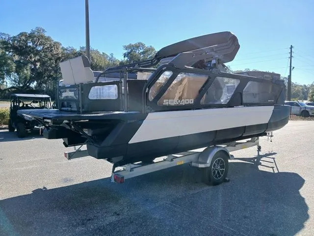 Slide: The Image of Sea-Doo Switch Cruise 21 2026 - 6